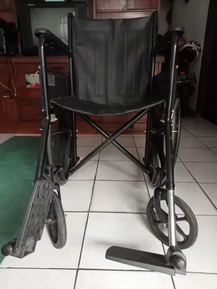 Di jual kursi roda