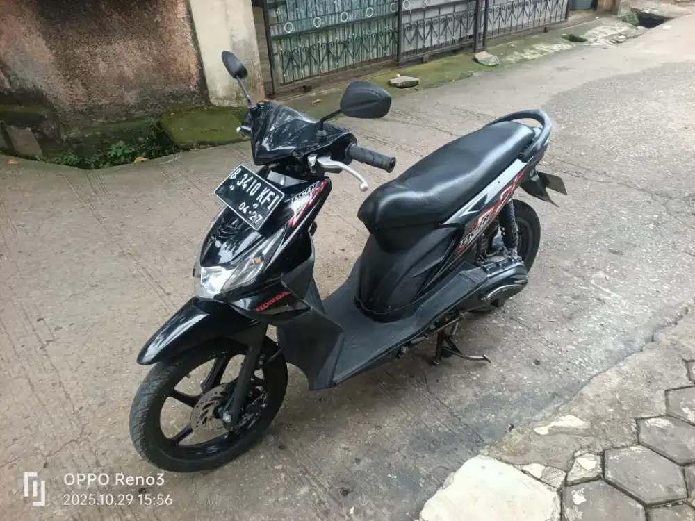 Honda beat karbu tahun 2012