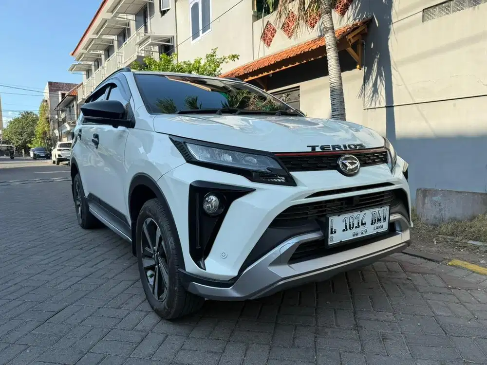 DAIHATSU TERIOS 1.5 R MANUAL 2024 LIKE NEW