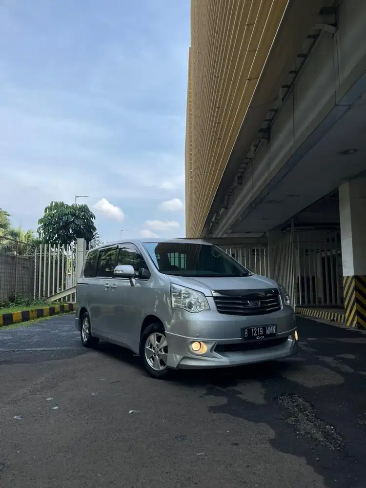 toyota nav1 v limited