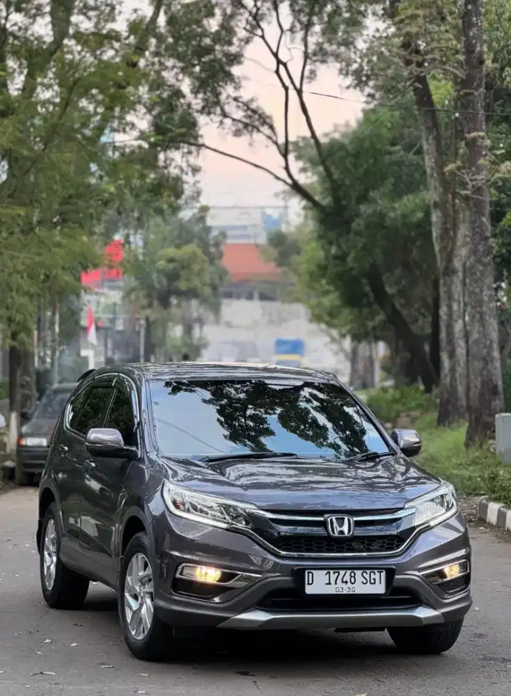 Honda CRV 2.0 Manual Facelift 2015
km 78rb
- Kondisi istw Skli
