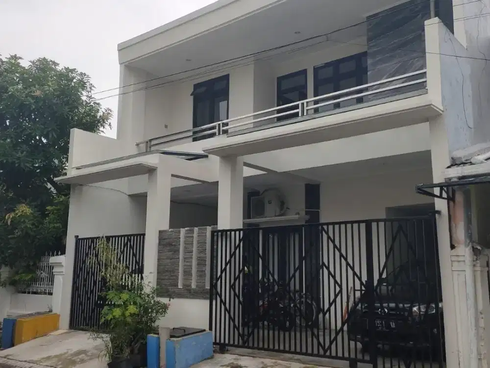 Hanya 300 Meter Dari Raya Merr Jual Cepat Rumah Baru Renov 2 Lantai Baruk Kedung Asem Rungkut
