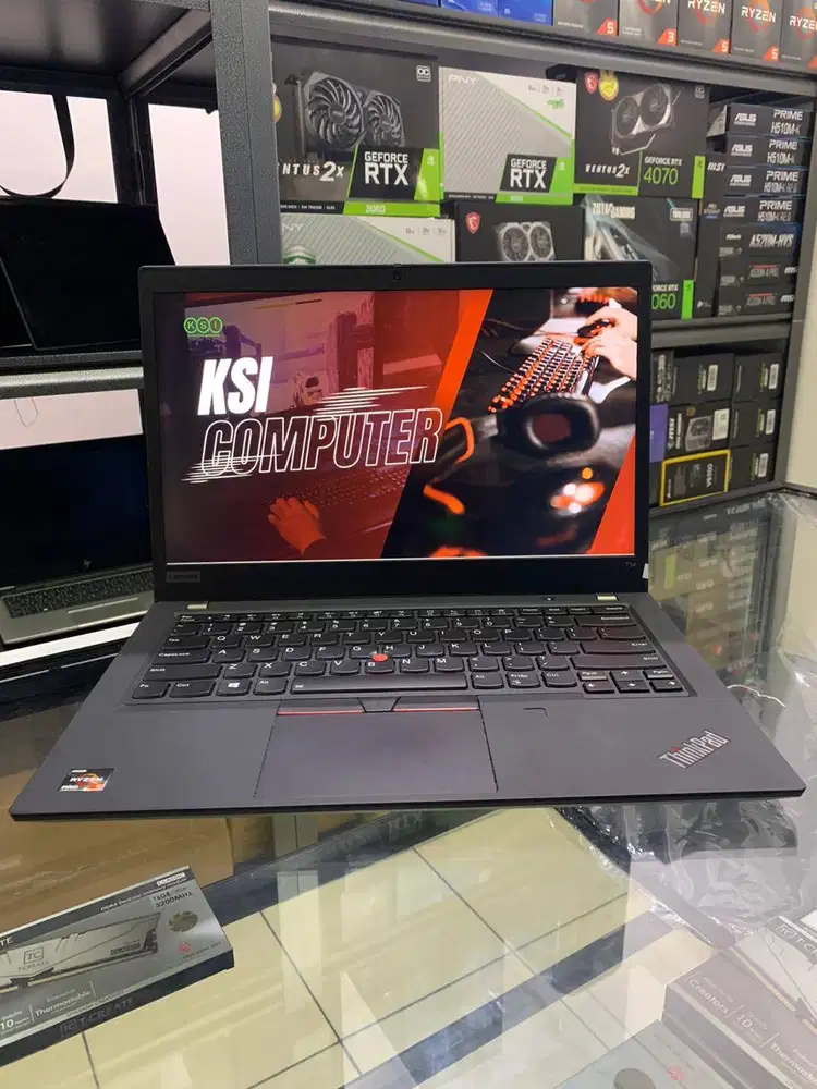 Laptop Thinkpad T14 G1 | Ryzen 5 Pro 4650U | RAM 8GB | SSD 512GB |