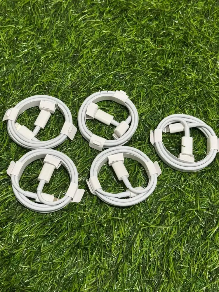 Kabel charger ori C to Lightning