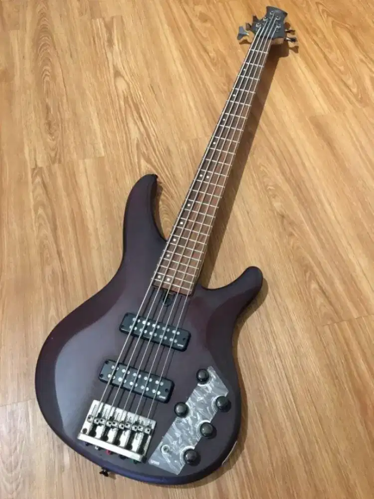 Jual Gitar bass yamaha trbx 505 second