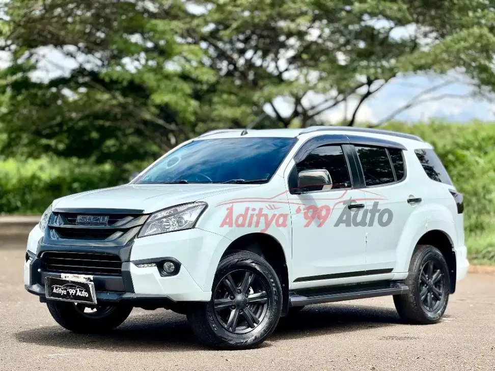 MOBIL DIESEL TERMURAH! ISUZU MUX MU-X PREMIER 2017/2016 AT GARANSI 1TH