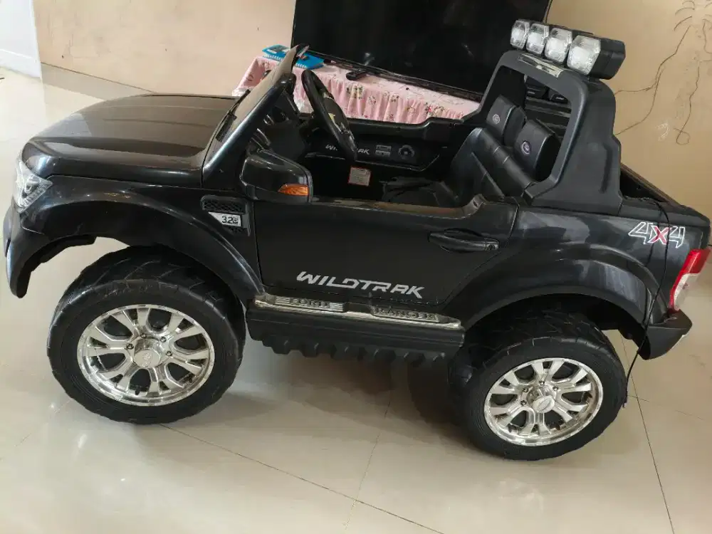 Di JUAL MOBIL AKI RANGE ROVER