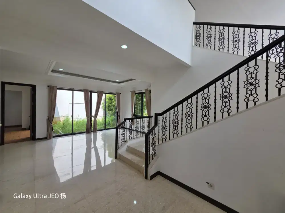 Siap Huni Rumah Hook Jadeite BSD