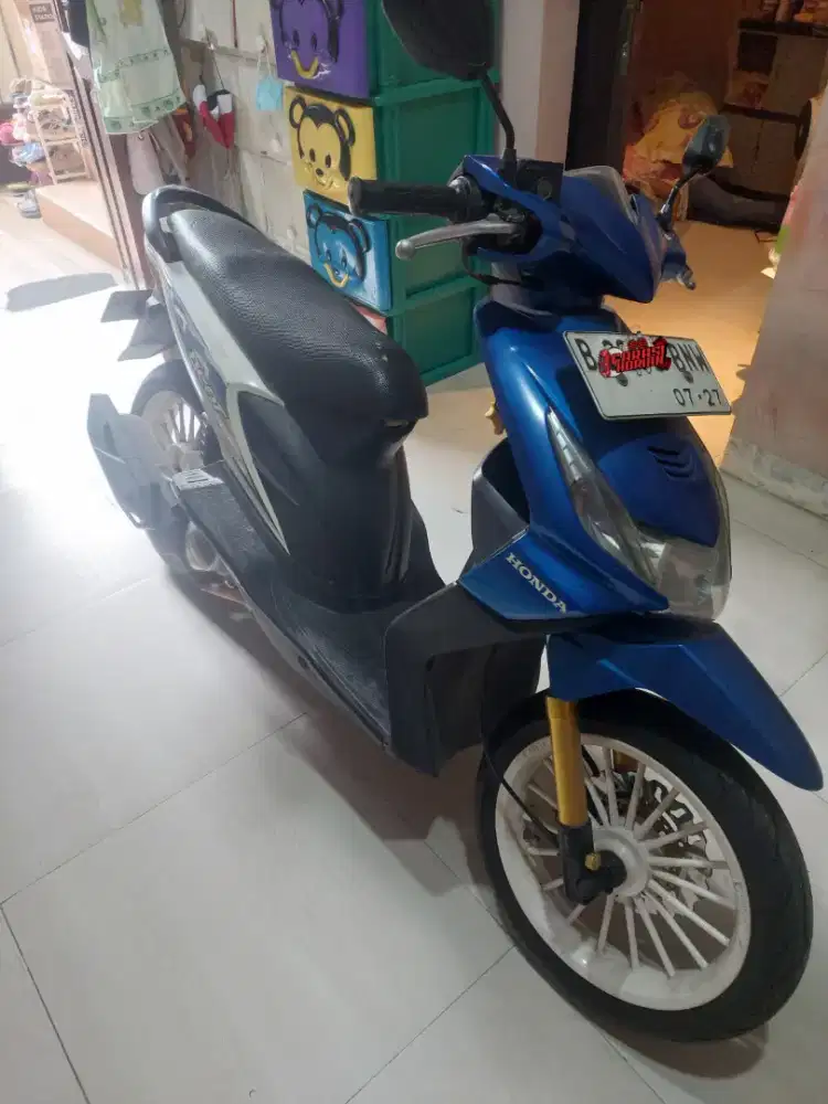 BEAT KARBU 2012 BIRU PUTIH