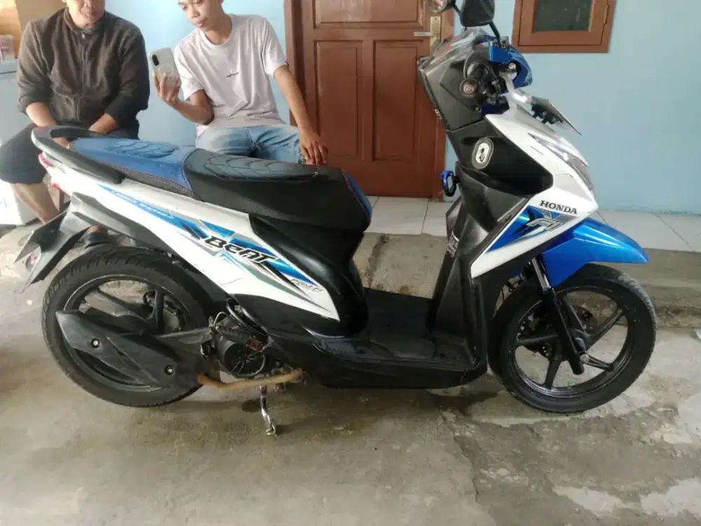 Honda Beat th 2015 (stater halus) Surat lengkap & pajak panjang