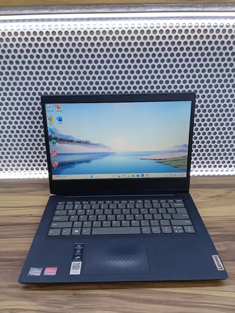 Lenovo Ideapad Slim3 14ADA05 AMD RYZEN 3-3250 Ram5GB SSD NVME256GB