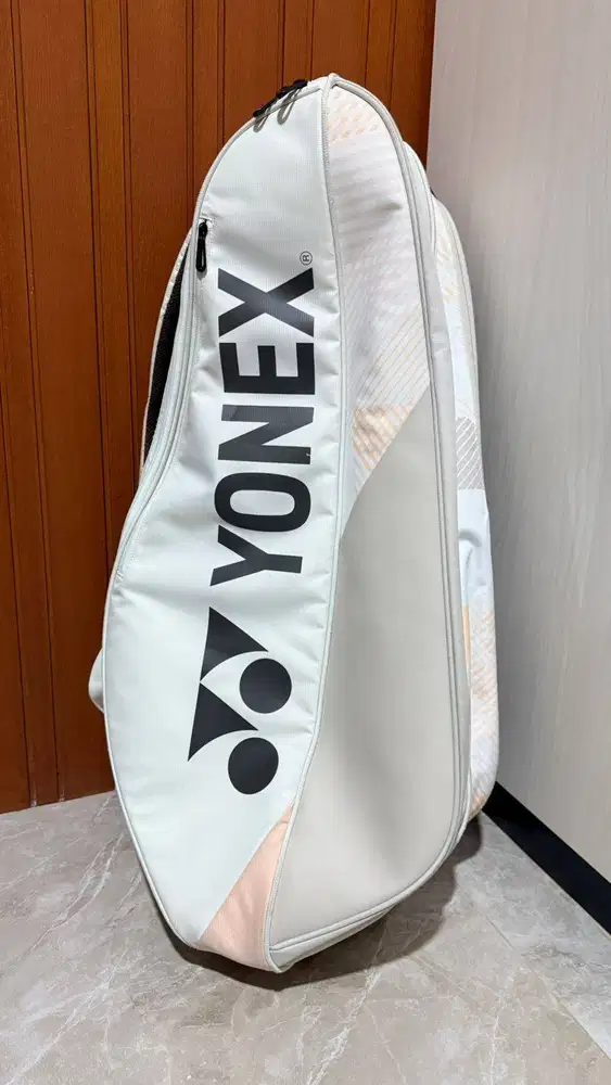 Tas Tenis Yonex Vcore Sand Beige 6R (Masih GRESSSSS)
