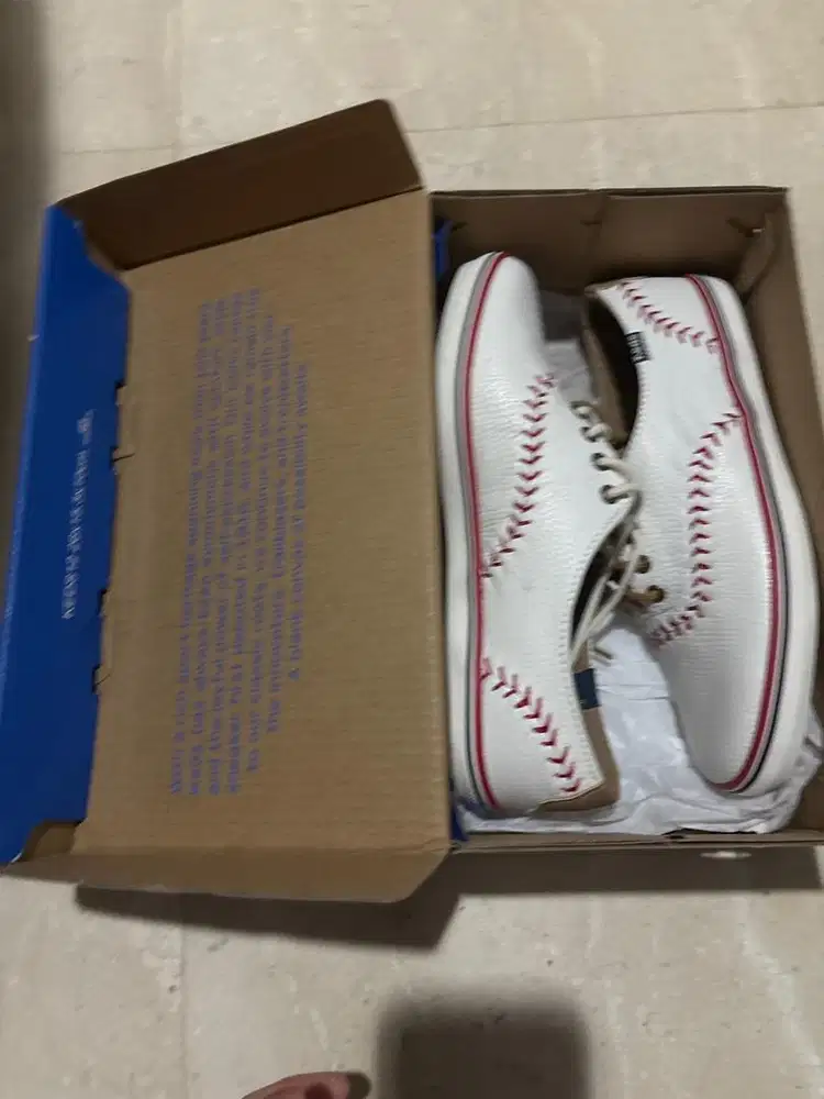 sepatu baru keds pendant leather