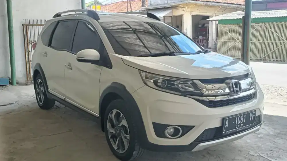 brv putih tahun 2017 pemakain wanita kilometer 4000