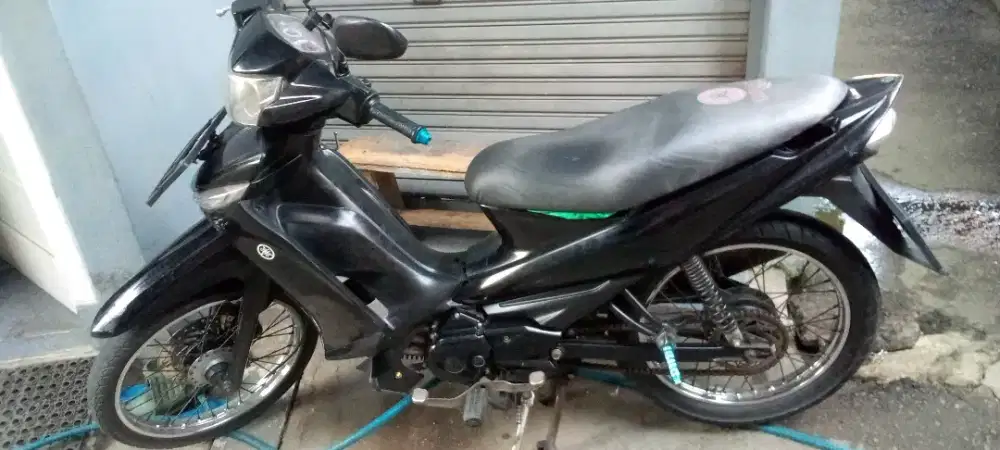 Jual motor Vega ZR tahun 2011