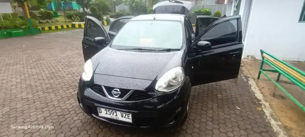 Dijual cepat nissan march