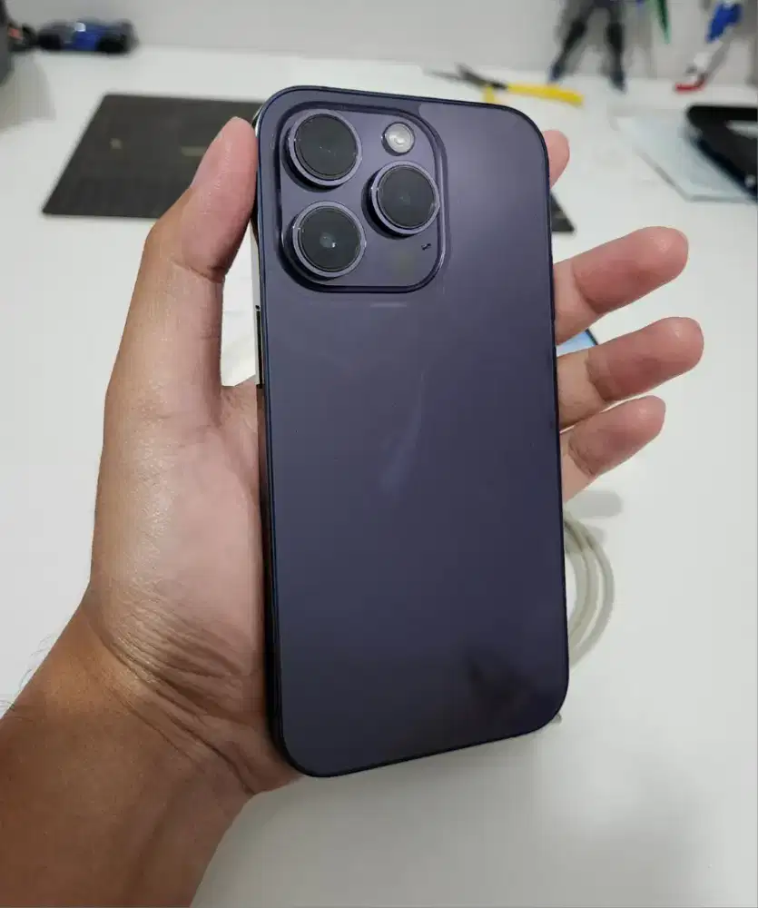 Jual iPhone 14 Pro 256GB Deep Purple