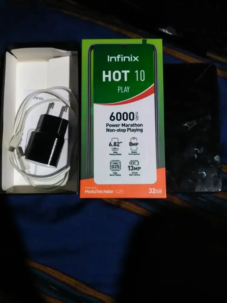 Infinix hot 10play 2/32gb tinggal pake mulus komplit
