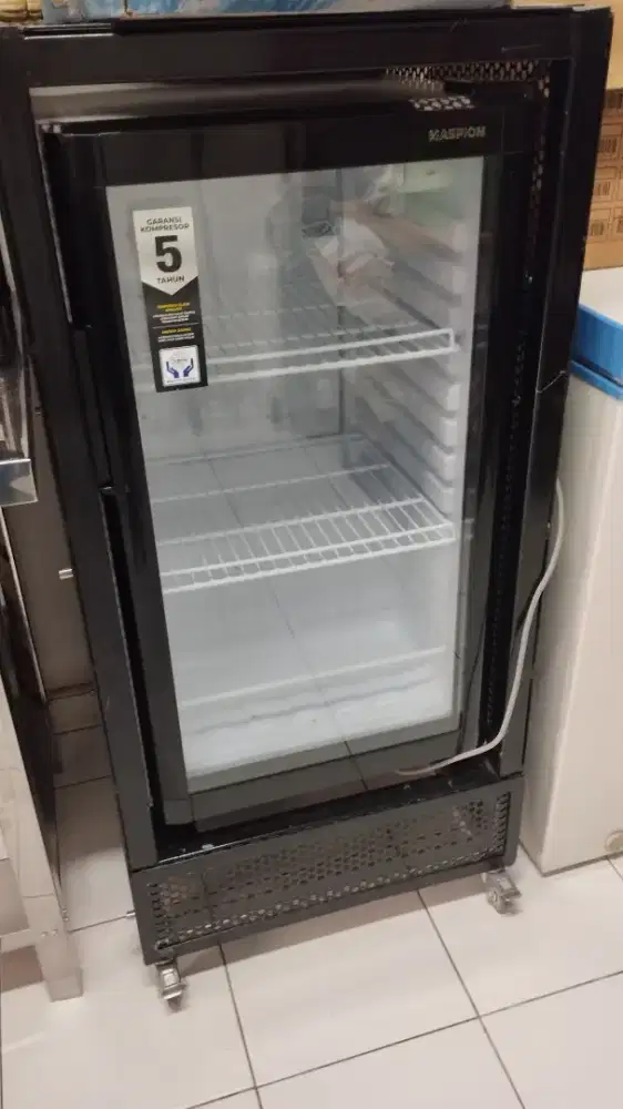 Showcases Maspion USG 126 mulus normal