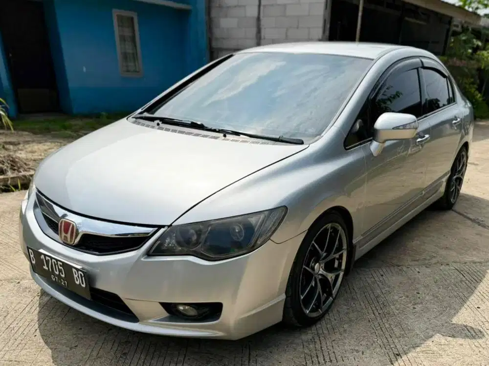 Honda Civic 1.8 Automatic 2011