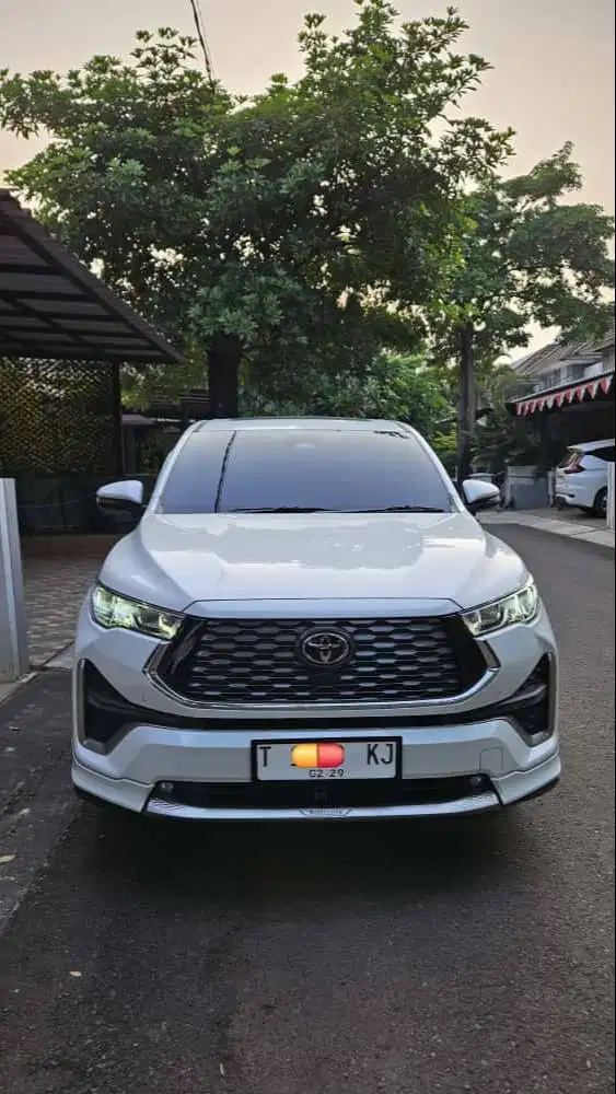 Toyota Kijang Innova Zenix 2.0 Q HV 2023 Putih White 2024 2022 jual bu