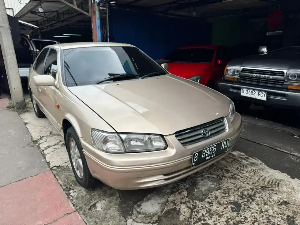 Camry th 2002 AT siap pakai pajak on