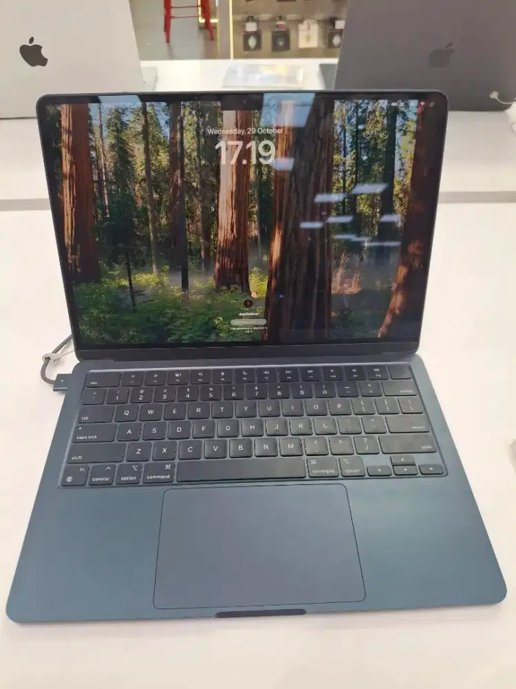 Promo kredit macbook air m3 13 inci Cicilan bebas 2kali angsura