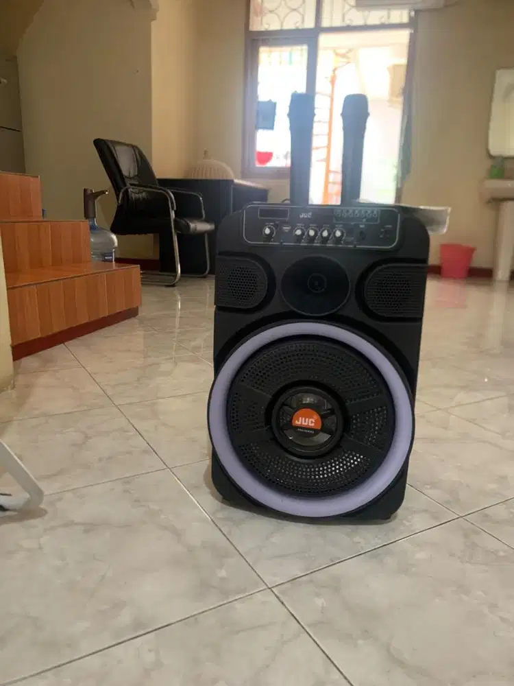 JUC SPEAKER PORTABLE MEETING JUC 12 INCH P12 BlUETOOTH LAMPU DISTCO