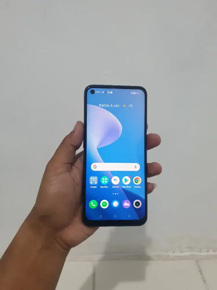 Realme 8 5G 8/128gb minus dkit