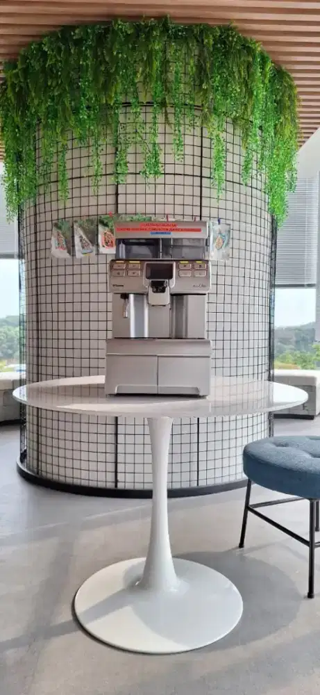 Mesin kopi Saeco aulika