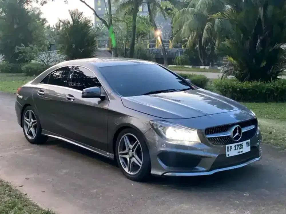 Mercedes Benz - CLA 200 ( 2014 )