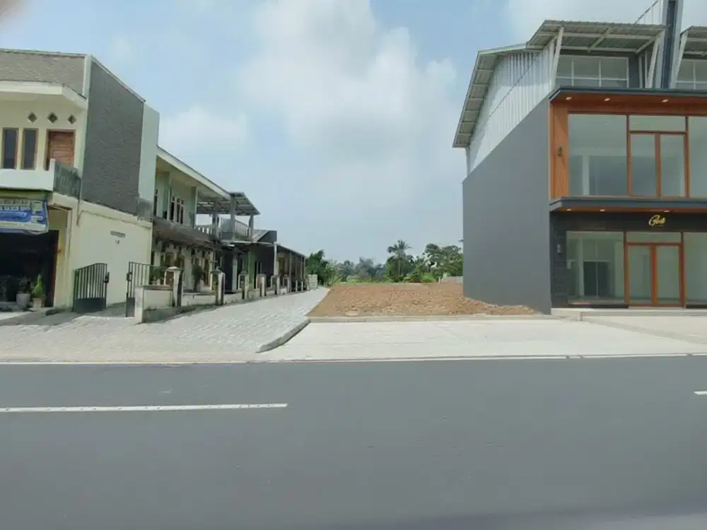 Nego Sampai Jadi, Tanah Pandowoharjo Lokasi Tepi Jalan