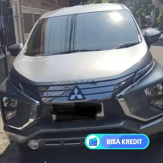 Dijual Mitsubishi Xpander Sport AT Silver Thn 2017 Abu-Abu Tua Terawat