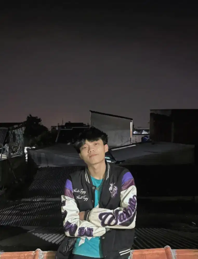 Cari pekerjaan waiters/barista/pelayan resto