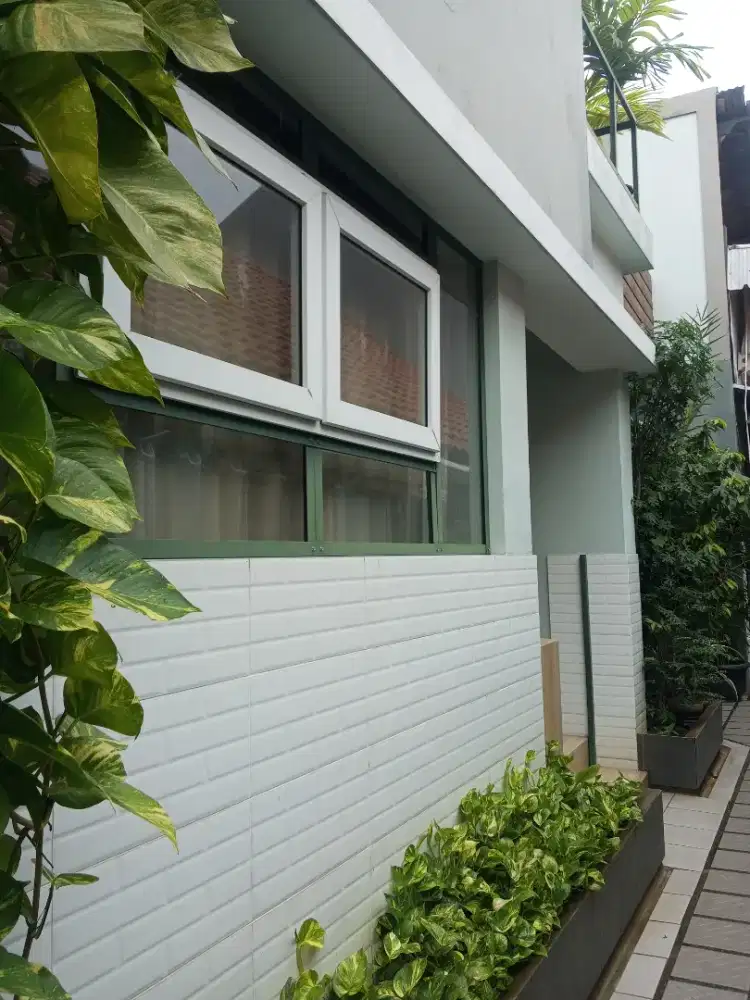 Dikontrakkan Rumah Tinggal di  Matraman Jakarta Pusat