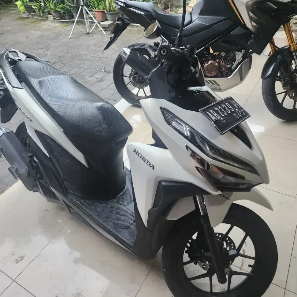 Vario 125 all new putih iss 2022 Gbm