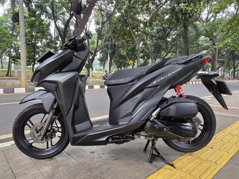 DIJUAL CASH HONDA VARIO 150 KEYLLES THN 2018 PAJAK IDUP SIAP PAKAI