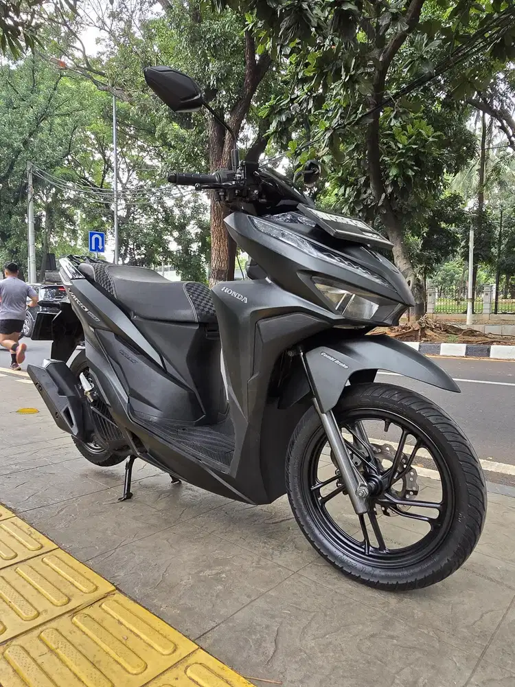 DIJUAL CASH HONDA VARIO 150 KEYLLES THN 2018 PAJAK IDUP SIAP PAKAI