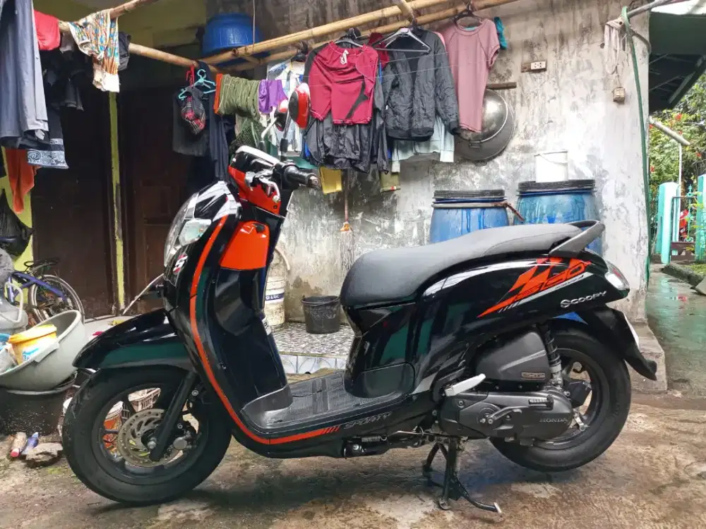 HONDA SCOOPY SIAP PAKAI MESIN BAGUS PAJAK PANJANG KIRCON