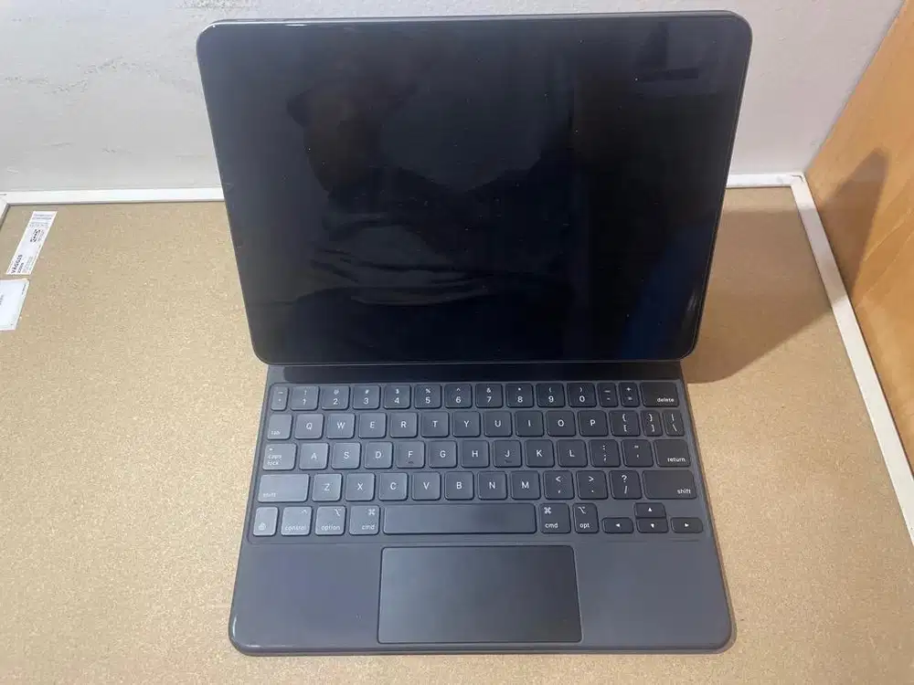 Ipad Pro gen 3 thn 2021 dengan Keyboard asli apple