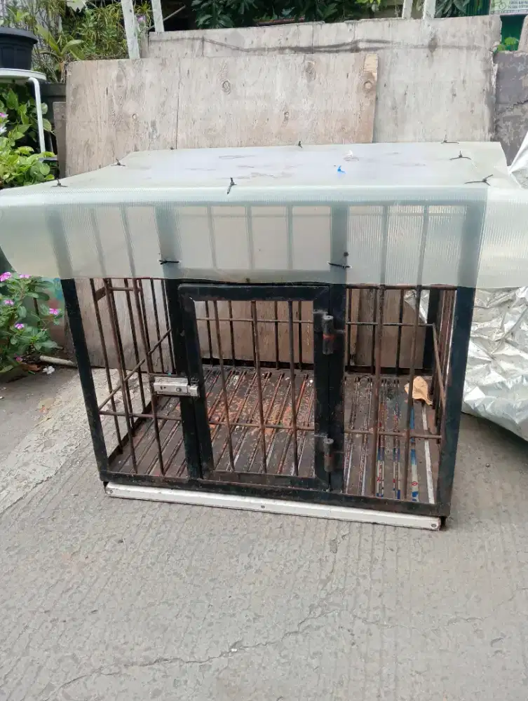Di jual aja kandang anjing/ kucing baru pake 2 bulan