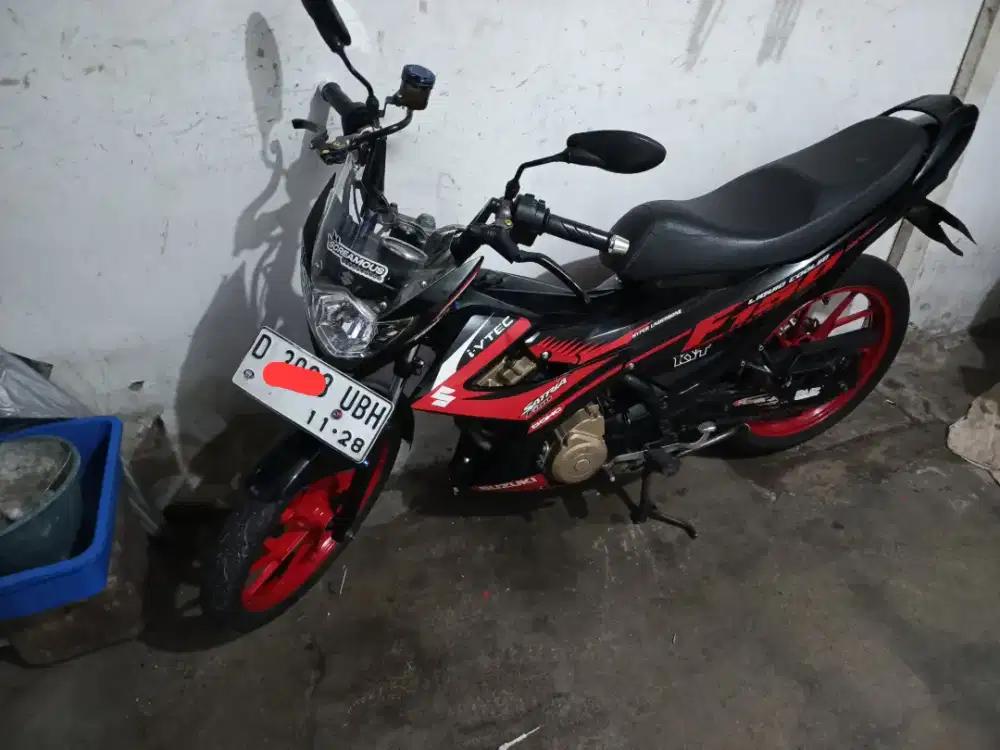 Suzuki satria Fu facelift 2013 mulus
