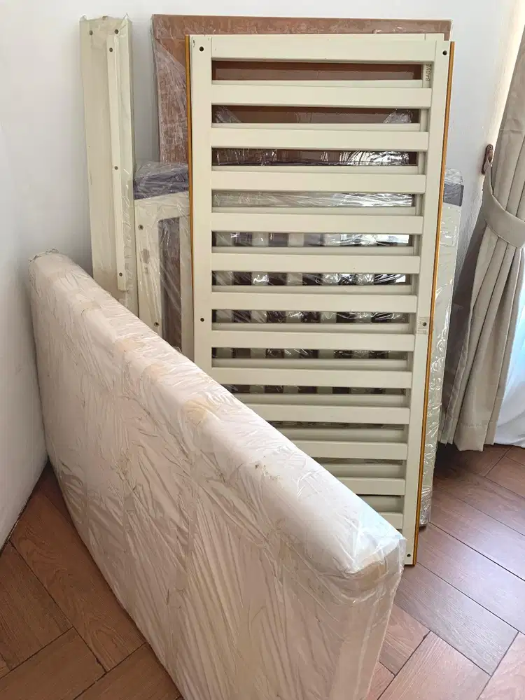 Baby Crib Like New