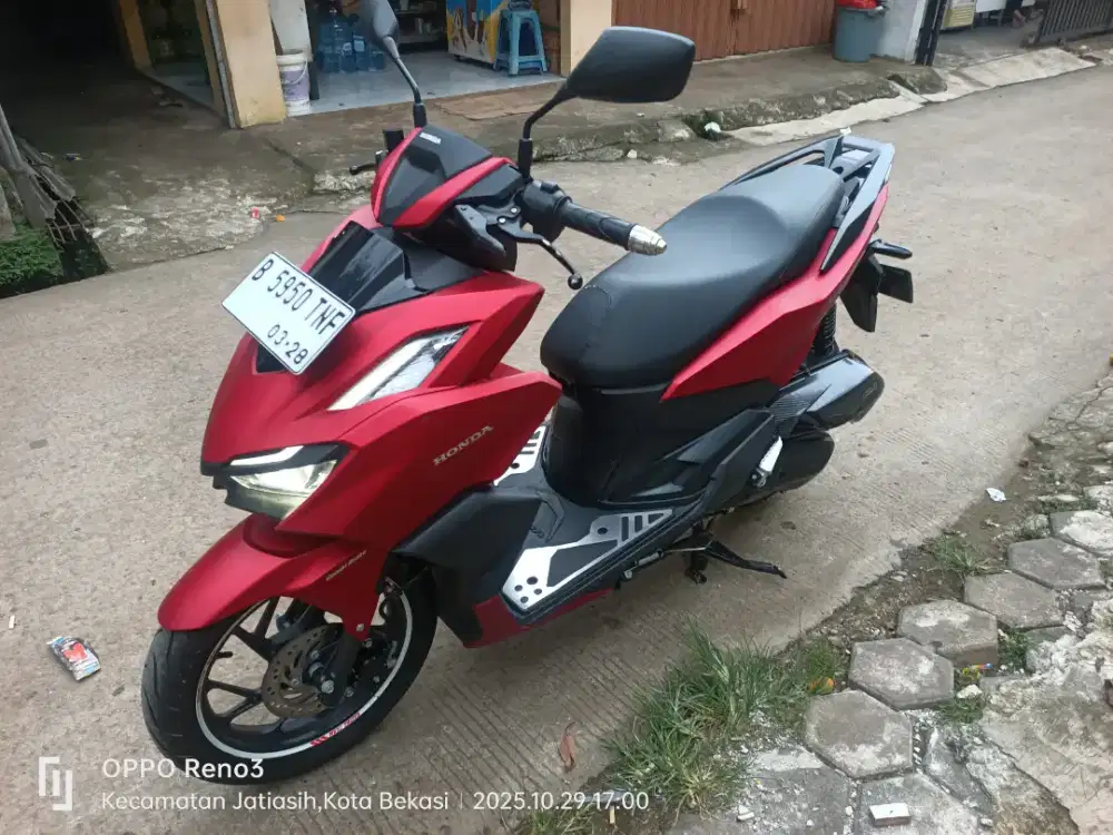 Honda vario 160 tahun 2023 gres