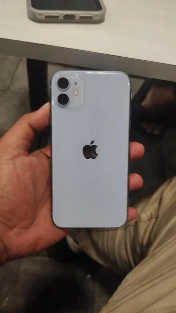 Iphone 11 64GB Ungu
