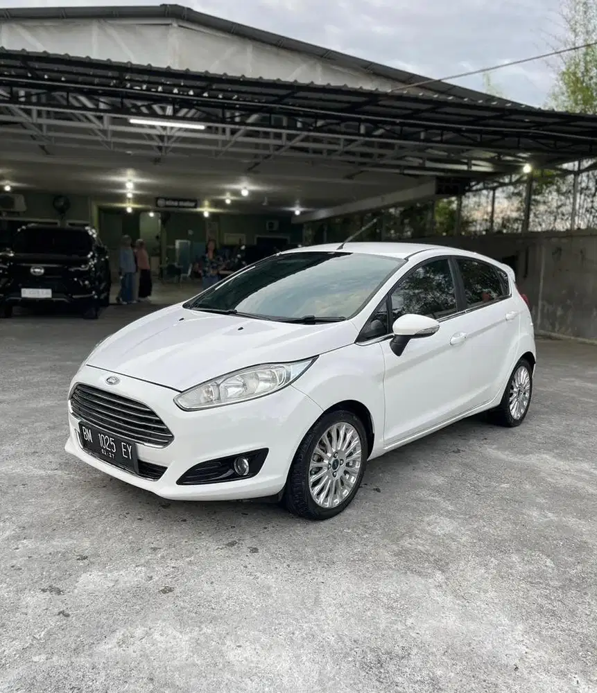 Ford Fista S 1.5 2013 Automatic Km 89 Ribu Full speck