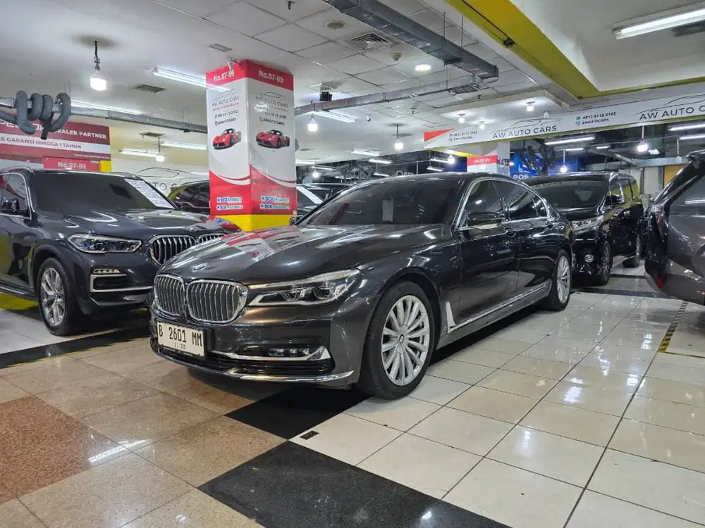 [LOW KM] BMW 740Li 2019 pure excellence 2020