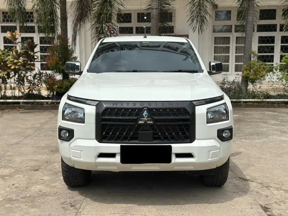 New TERBARU Strada TRITON 4x4 GLS Double Cabin D Gardan Tahun 2024 BG