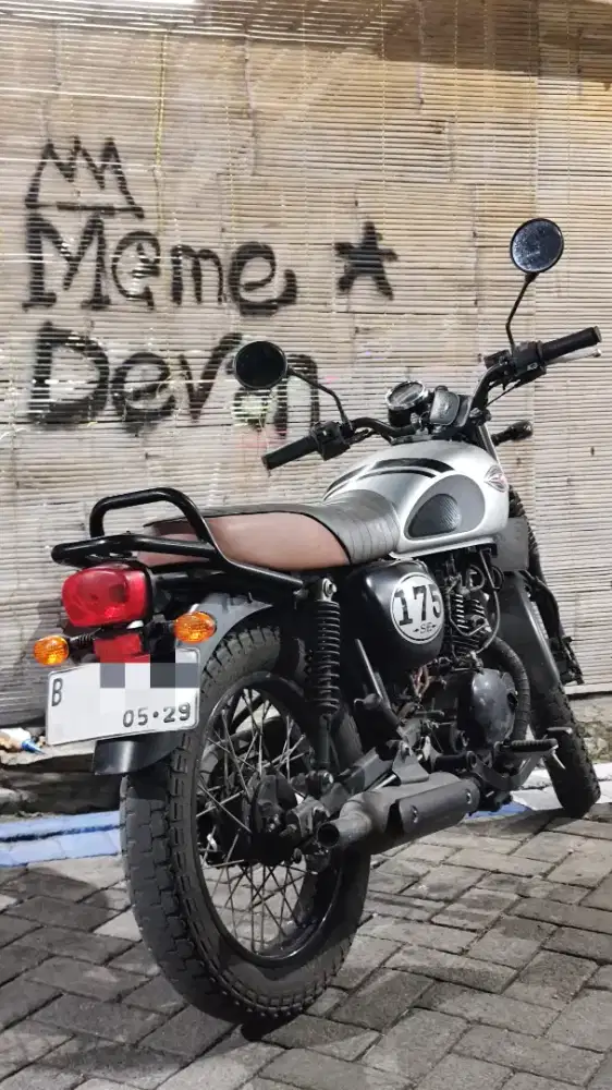 Kawasaki W175 SE