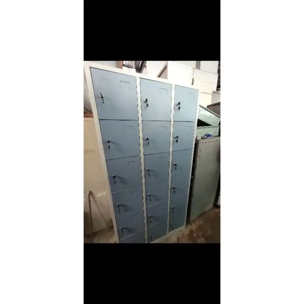 JUAL LOKER KRISBOW 18 pintu